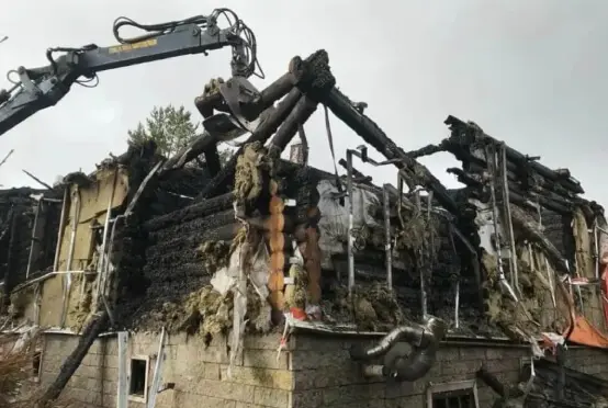 Демонтаж сгоревшего дома в Минске и Минской области