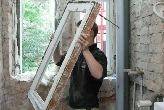 Демонтаж окон в Минске и Минской области